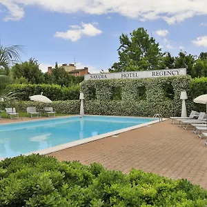 Savoia Regency 4*, Bolonia Italia